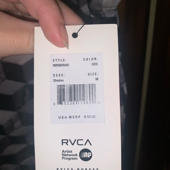 RVCA brand new top - Picture 4 of 4